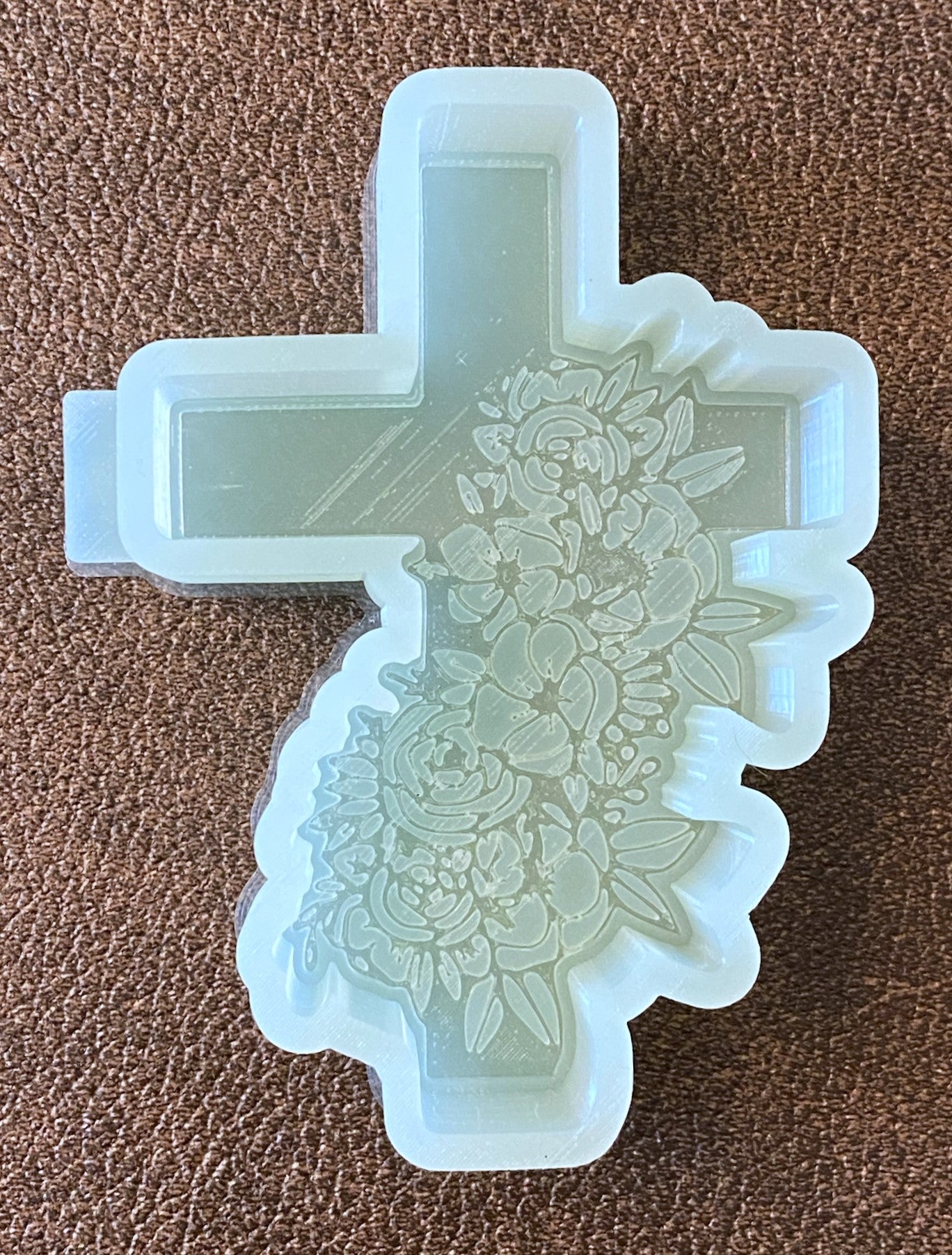 M600 Cross with Flowers Silicone Mold